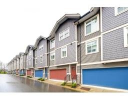 <div class="price">$949,000</div> 4 10488 124 Street, Surrey<br><div style="margin-bottom:8px;"><small>Team 3000 Realty Ltd.</small></div><div class='bed_bath'>4 Bed | 4 Bath</div>