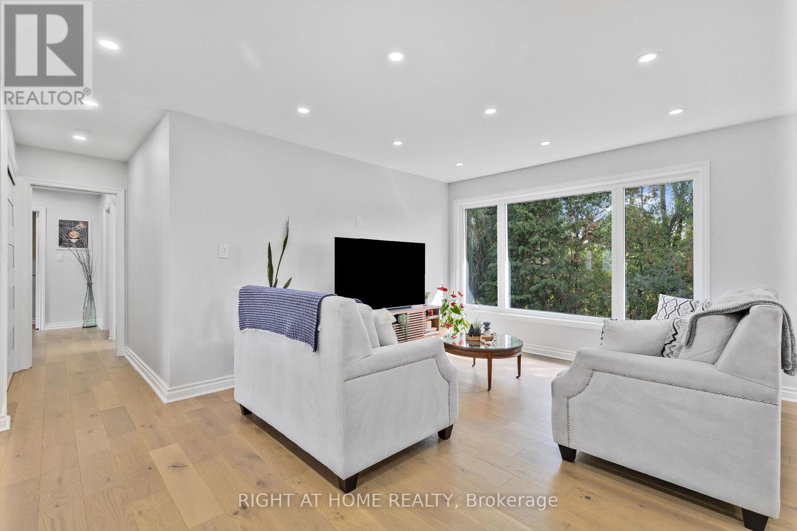 23 Riverview Boulevard, St. Catharines, Ontario  L2T 3L5 - Photo 5 - X12963958