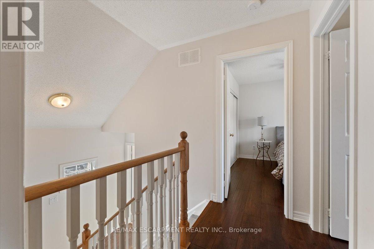 6 - 100 Beddoe Drive, Hamilton, Ontario L8P 4Z2 - Photo 20 - X12964034