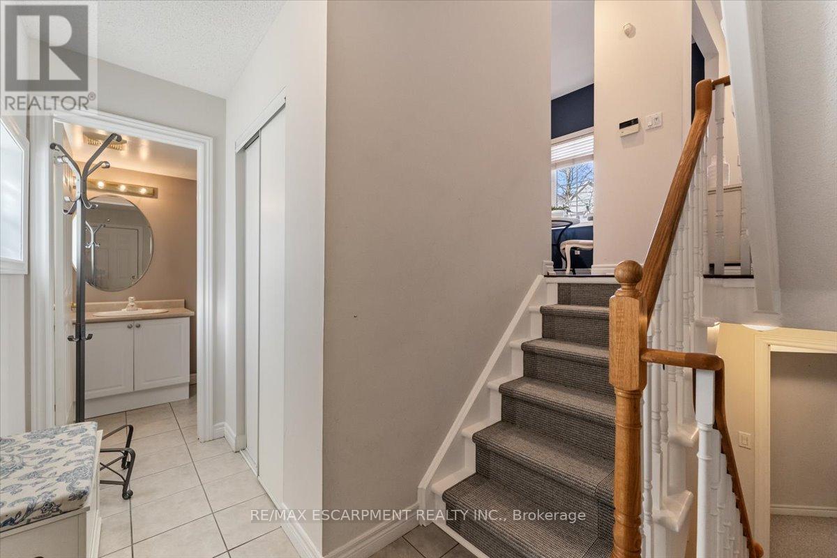 6 - 100 Beddoe Drive, Hamilton, Ontario L8P 4Z2 - Photo 31 - X12964034