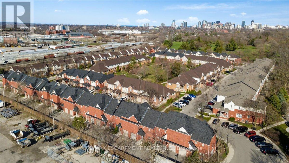 6 - 100 Beddoe Drive, Hamilton, Ontario L8P 4Z2 - Photo 42 - X12964034