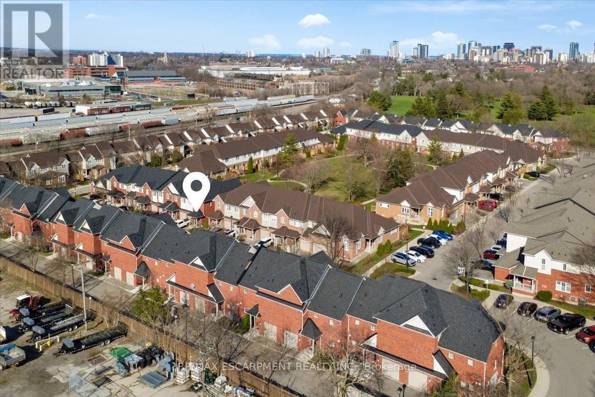 6 - 100 Beddoe Drive, Hamilton, Ontario L8P 4Z2 - Photo 49 - X12964034