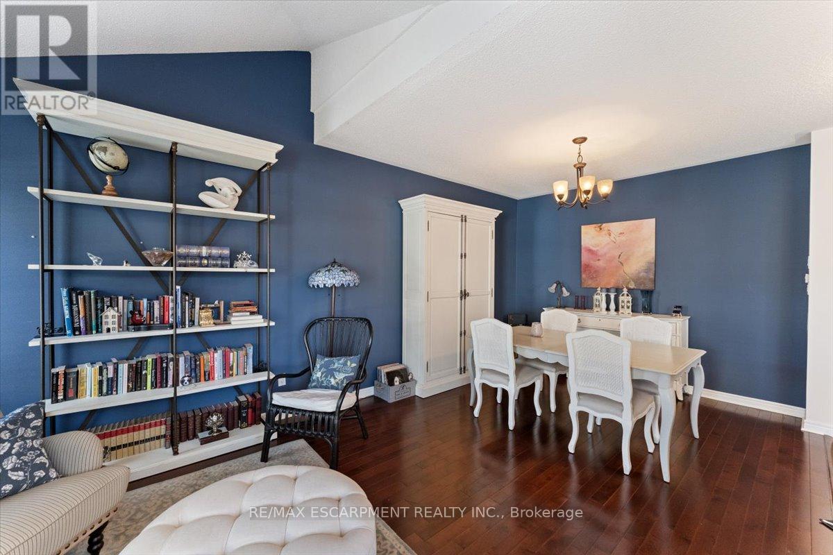 6 - 100 Beddoe Drive, Hamilton, Ontario L8P 4Z2 - Photo 8 - X12964034