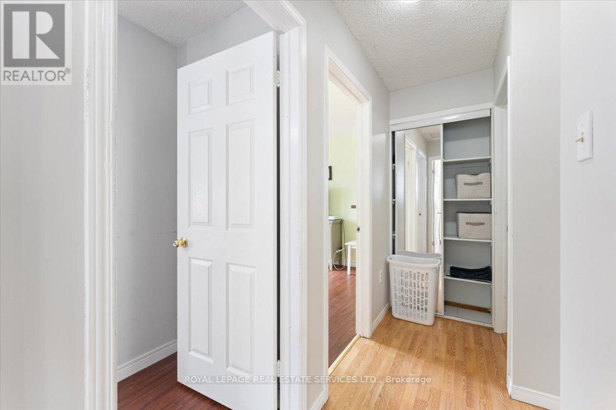 57 Elora Drive, Hamilton, Ontario  L9C 6T4 - Photo 16 - X12964088