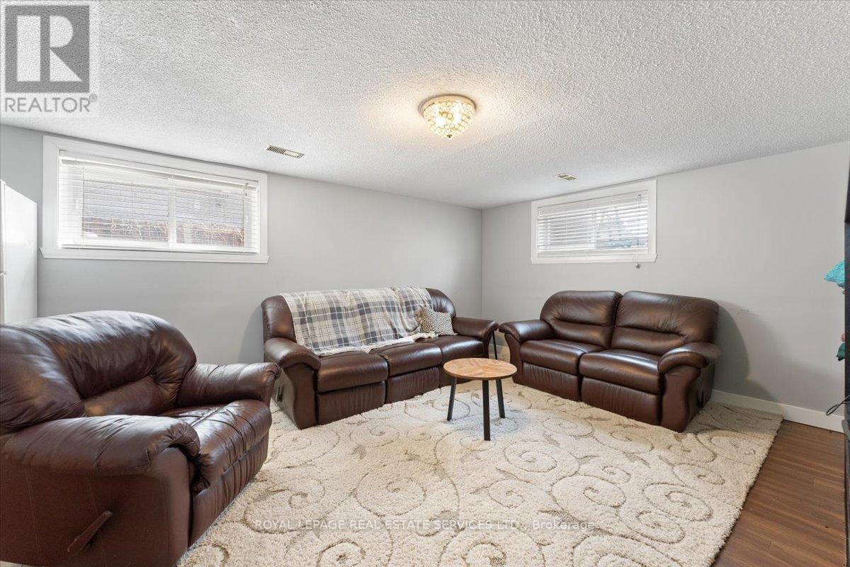 57 Elora Drive, Hamilton, Ontario  L9C 6T4 - Photo 25 - X12964088