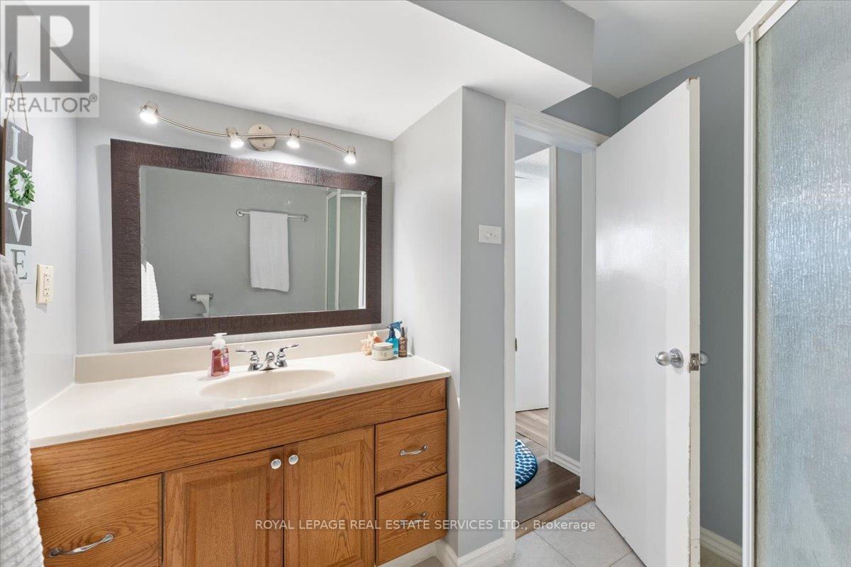 57 Elora Drive, Hamilton, Ontario  L9C 6T4 - Photo 29 - X12964088