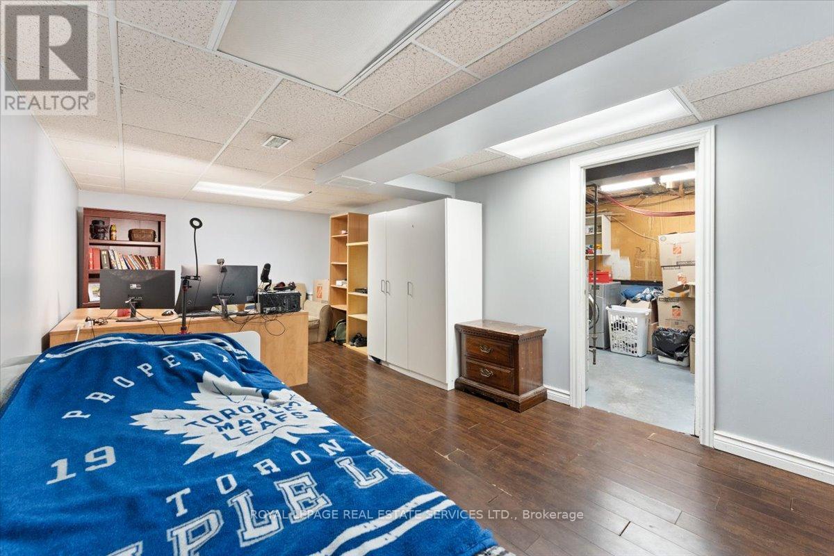 57 Elora Drive, Hamilton, Ontario  L9C 6T4 - Photo 32 - X12964088