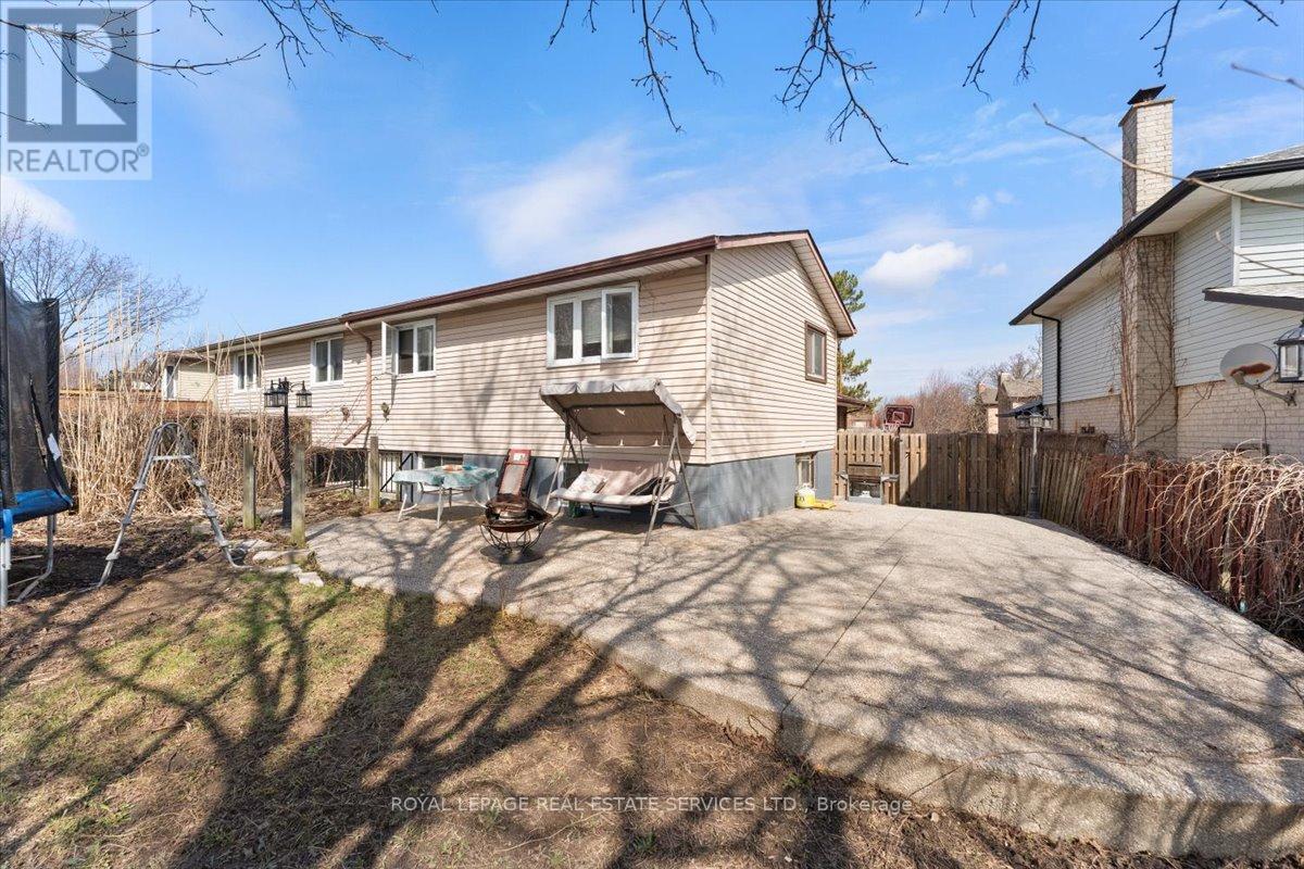 57 Elora Drive, Hamilton, Ontario  L9C 6T4 - Photo 38 - X12964088