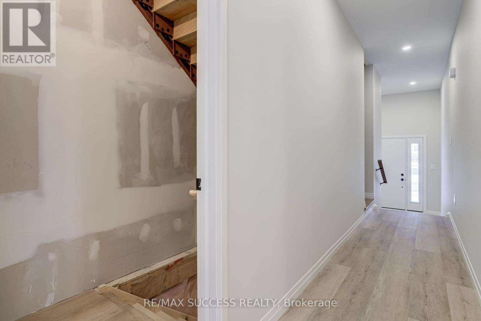 147 Siebert Avenue, Kitchener, Ontario  N2C 2M1 - Photo 39 - X12964138