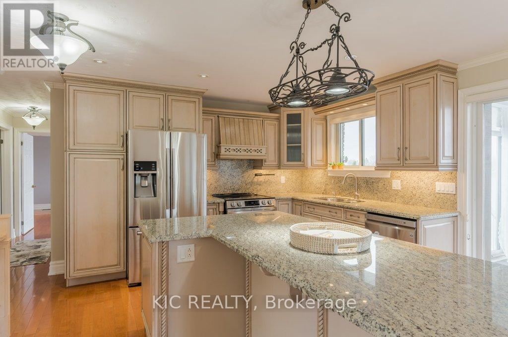 1247 Gail Park Drive, Selwyn, Ontario  K0L 1T0 - Photo 46 - X12964144