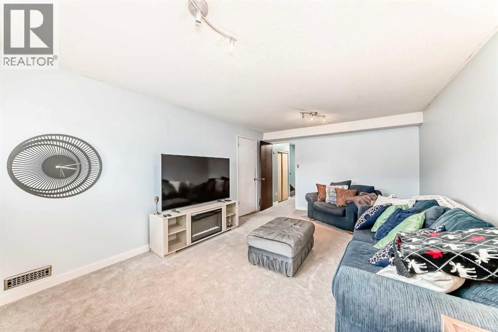 52a Queen Alexandra Close SE, Calgary, Alberta  T2J 3P8 - Photo 25 - A2286786