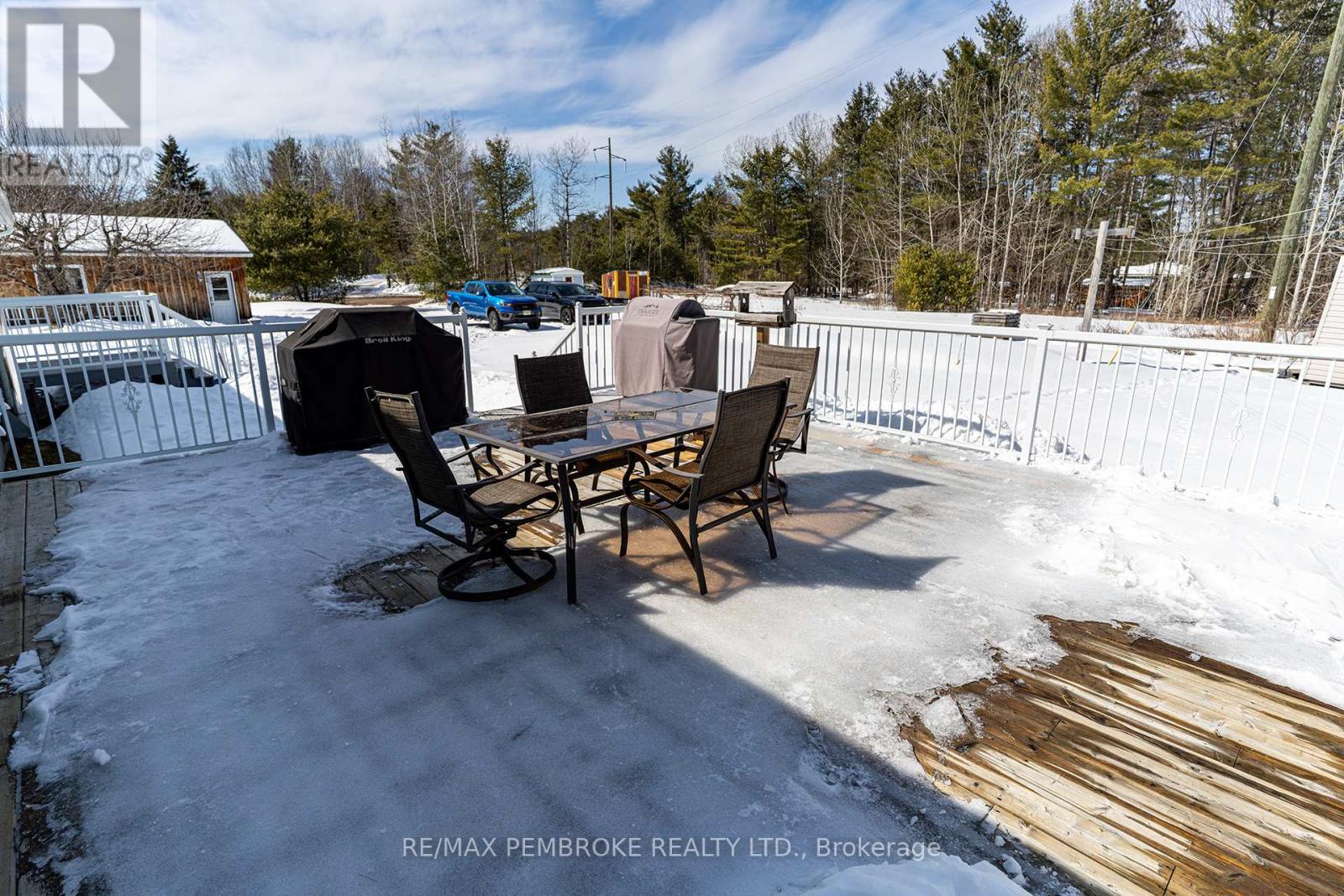 1718 Black Bay Road, Petawawa, Ontario  K8H 2W8 - Photo 16 - X12964222