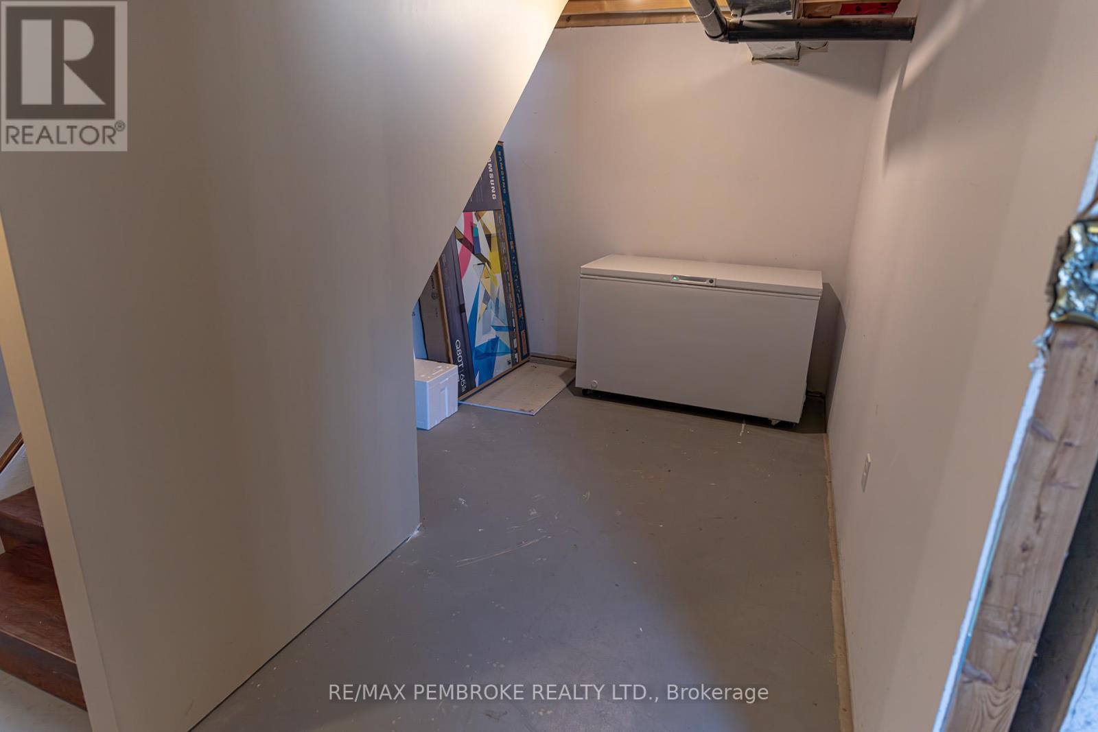 1718 Black Bay Road, Petawawa, Ontario  K8H 2W8 - Photo 28 - X12964222