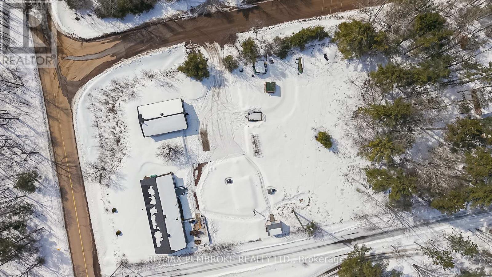 1718 Black Bay Road, Petawawa, Ontario  K8H 2W8 - Photo 36 - X12964222