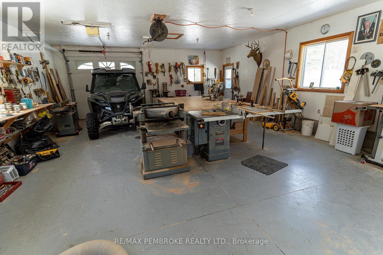 1718 Black Bay Road, Petawawa, Ontario  K8H 2W8 - Photo 39 - X12964222