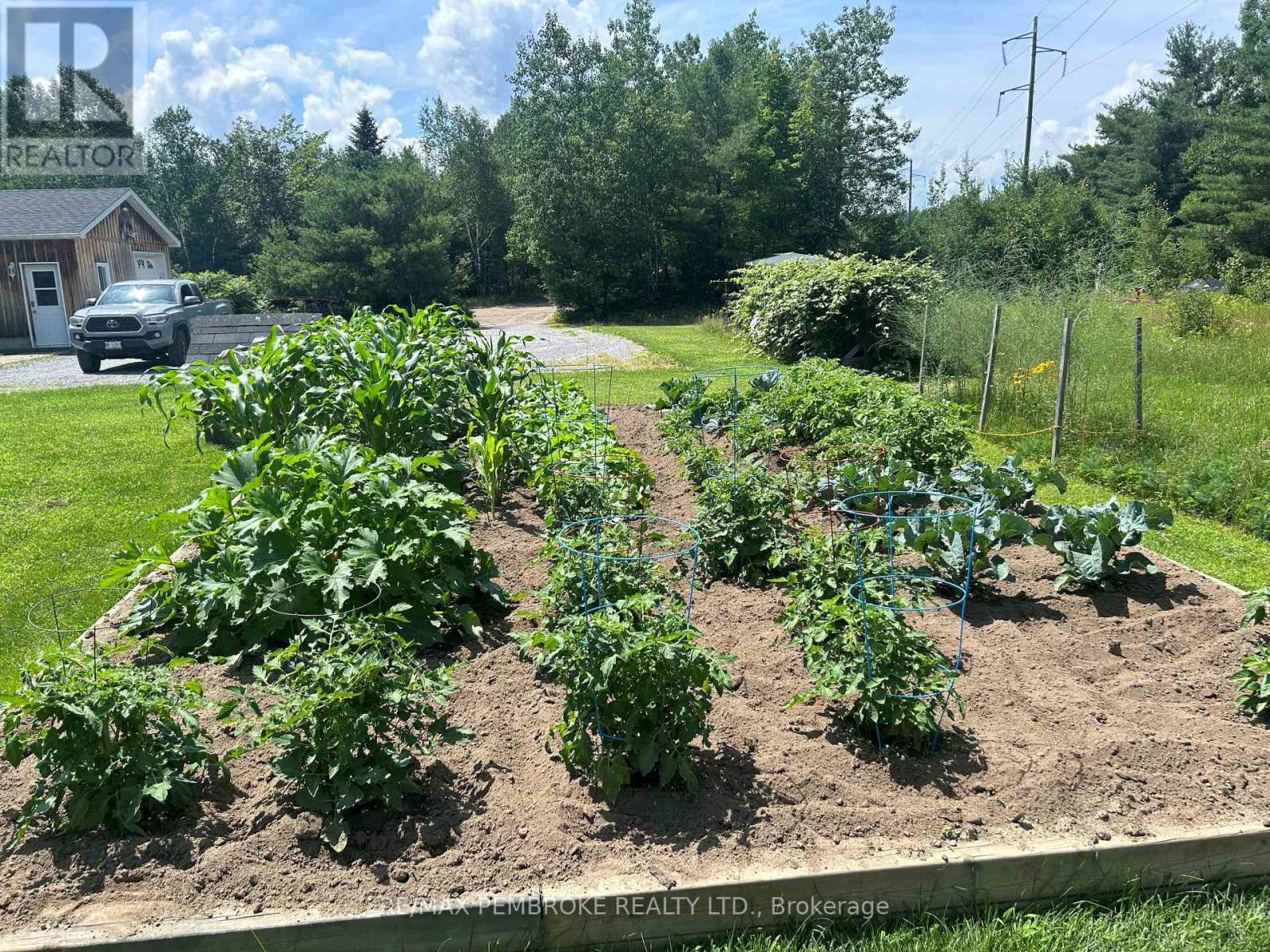 1718 Black Bay Road, Petawawa, Ontario  K8H 2W8 - Photo 4 - X12964222