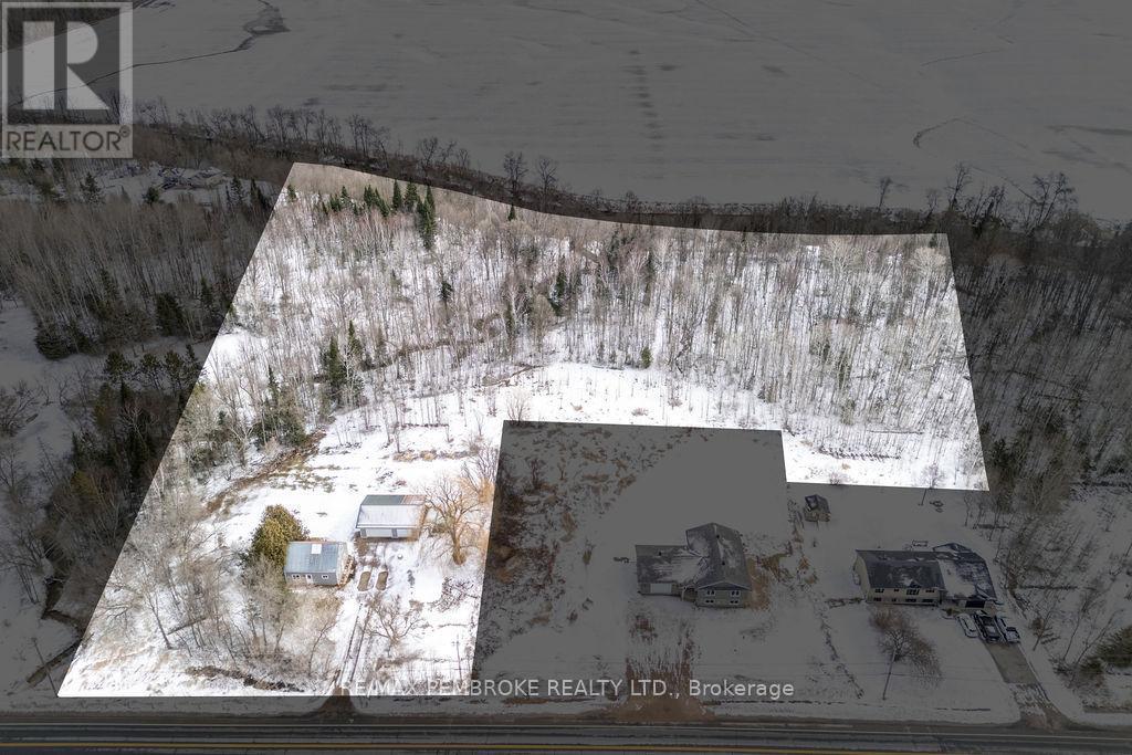 97 Mud Lake Road, Laurentian Valley, Ontario  K8A 6W4 - Photo 4 - X12964470