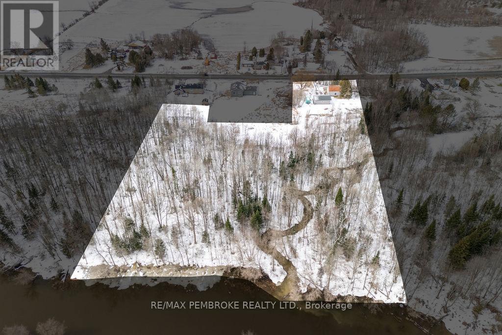 97 Mud Lake Road, Laurentian Valley, Ontario  K8A 6W4 - Photo 5 - X12964470