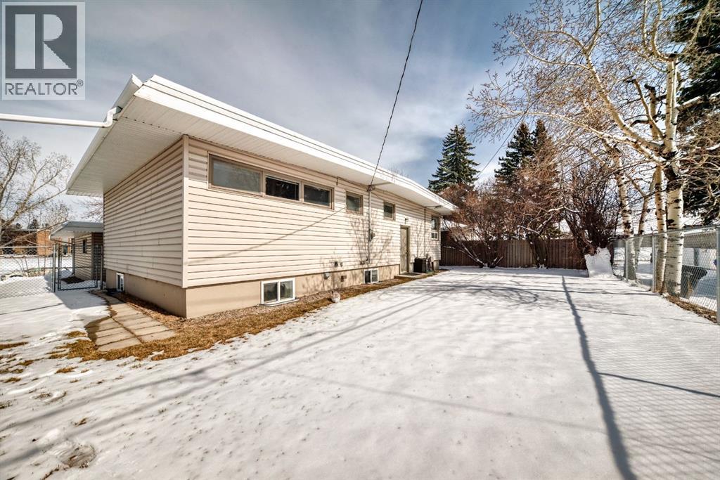 19 Meadowview Road SW, Calgary, Alberta  T2V 1V9 - Photo 42 - A2299309