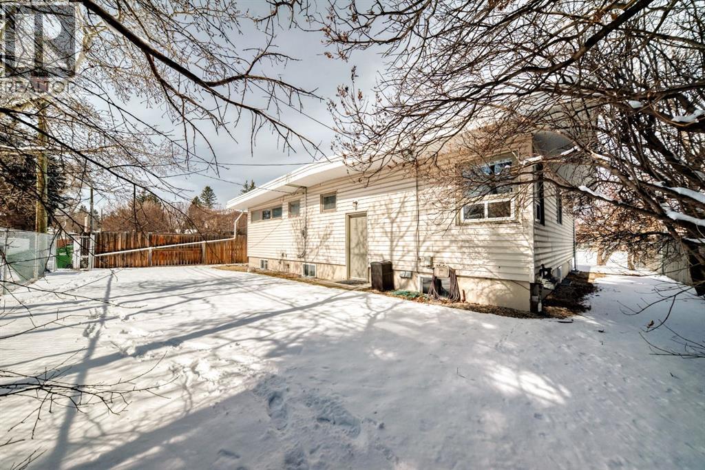 19 Meadowview Road SW, Calgary, Alberta  T2V 1V9 - Photo 43 - A2299309