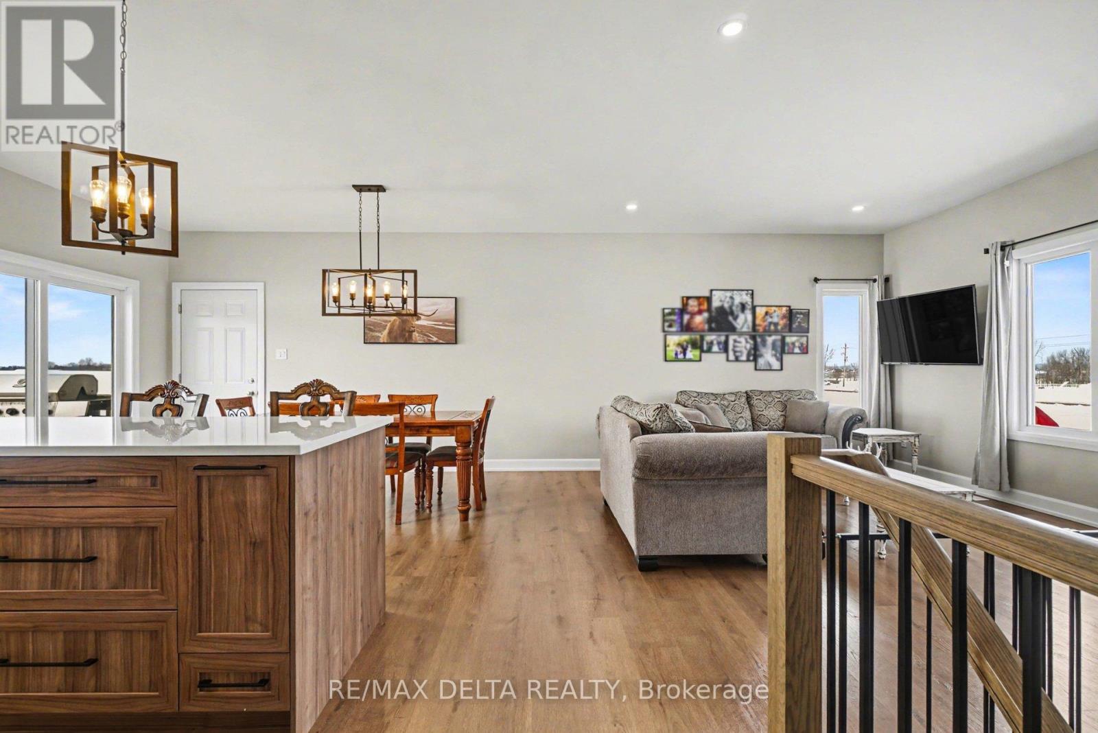 121 County Rd 19 Road, Alfred And Plantagenet, Ontario  K0A 3K0 - Photo 13 - X12964292