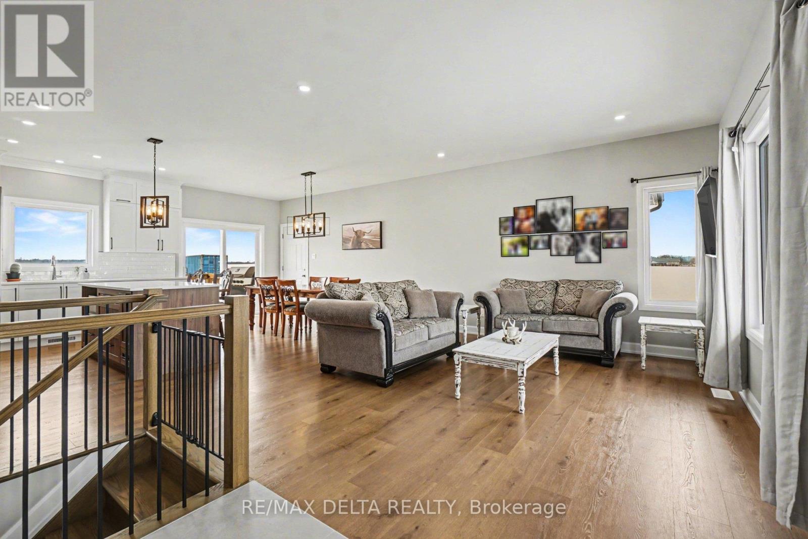 121 County Rd 19 Road, Alfred And Plantagenet, Ontario  K0A 3K0 - Photo 7 - X12964292