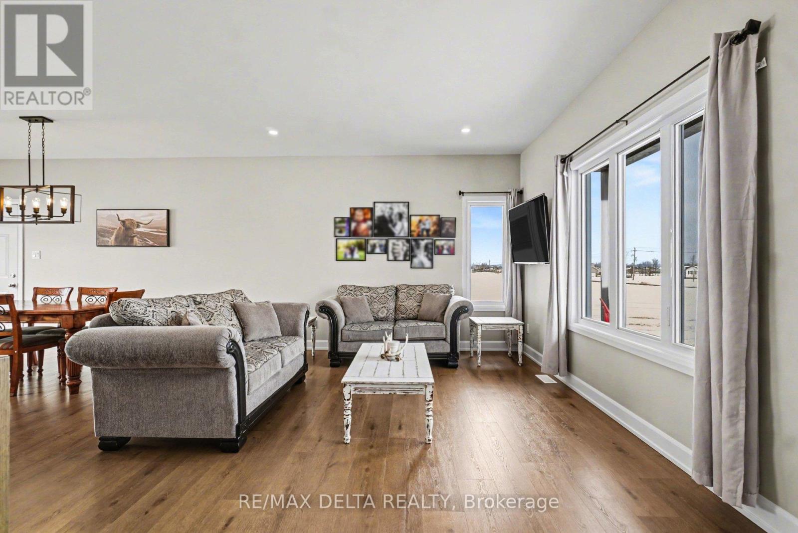 121 County Rd 19 Road, Alfred And Plantagenet, Ontario  K0A 3K0 - Photo 8 - X12964292