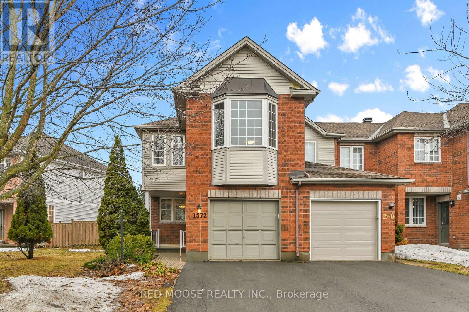 1572 DUPLANTE AVENUE, Ottawa, Ontario