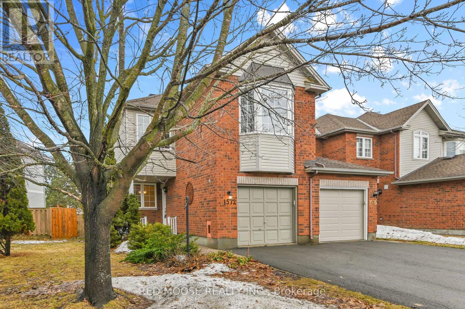 1572 Duplante Avenue, Ottawa, Ontario  K4A 3Z2 - Photo 2 - X12964448