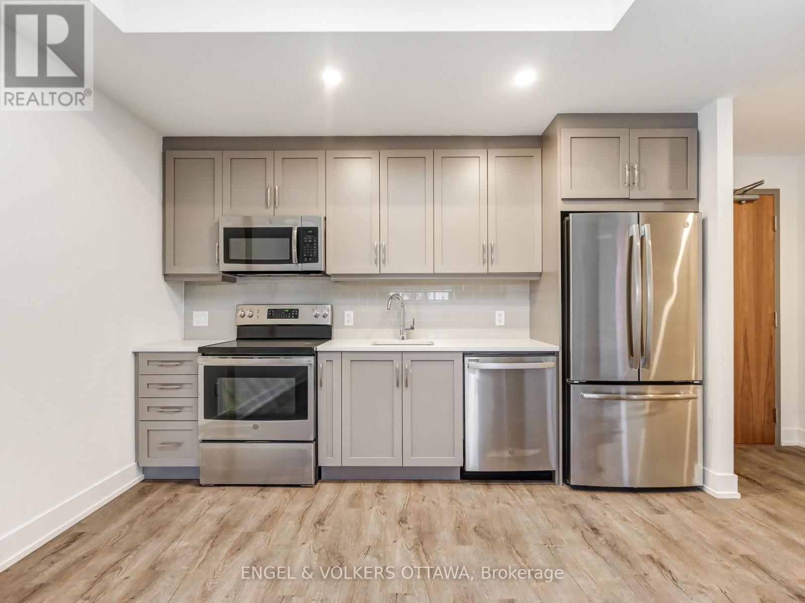 302 - 280 Crichton Street, Ottawa, Ontario  K1M 1W4 - Photo 16 - X12964640