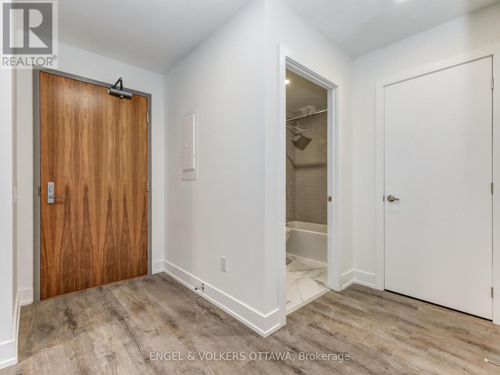 302 - 280 Crichton Street, Ottawa, Ontario  K1M 1W4 - Photo 7 - X12964640