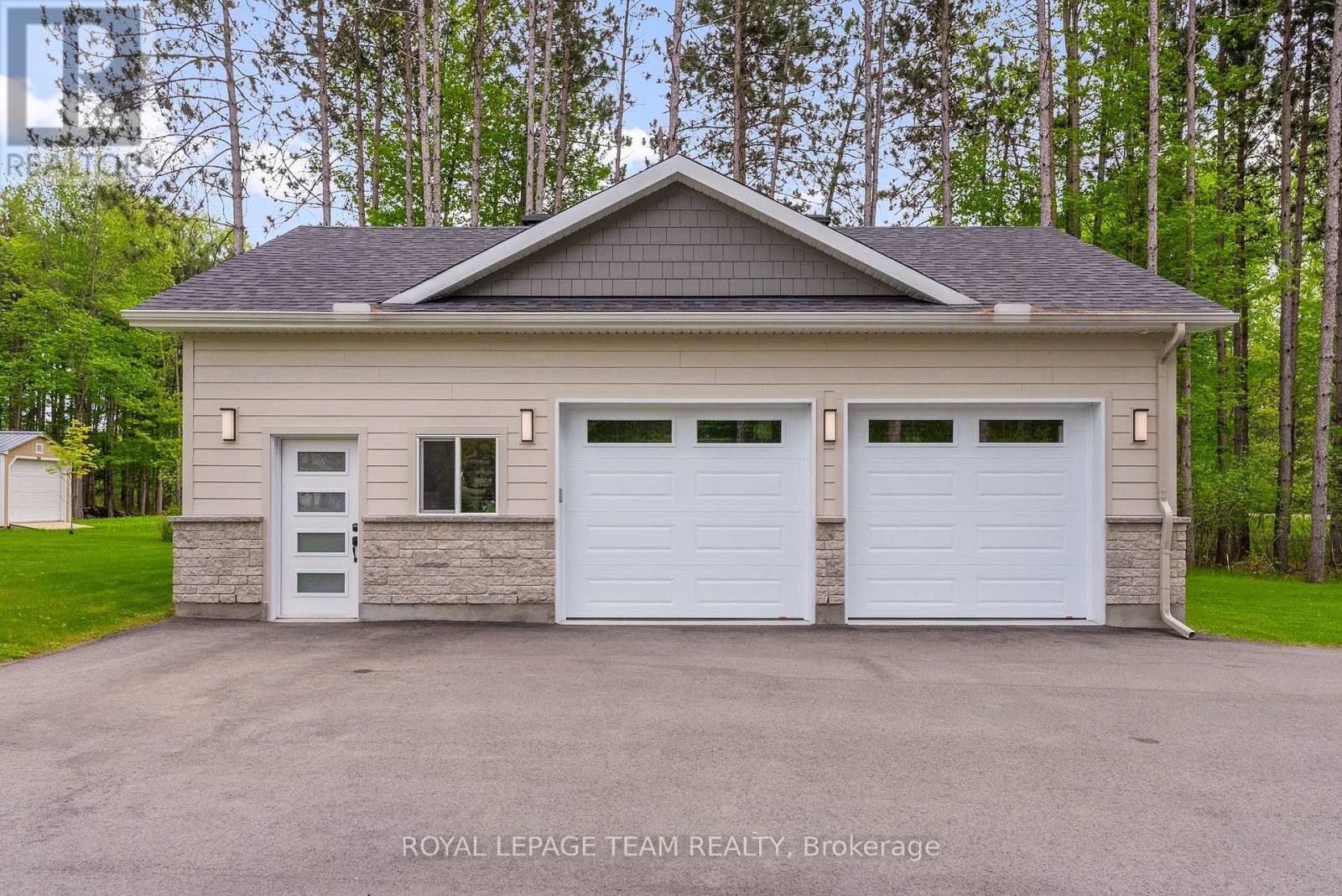 108 Royal Troon Lane, Ottawa, Ontario  K0A 1T0 - Photo 37 - X12964702