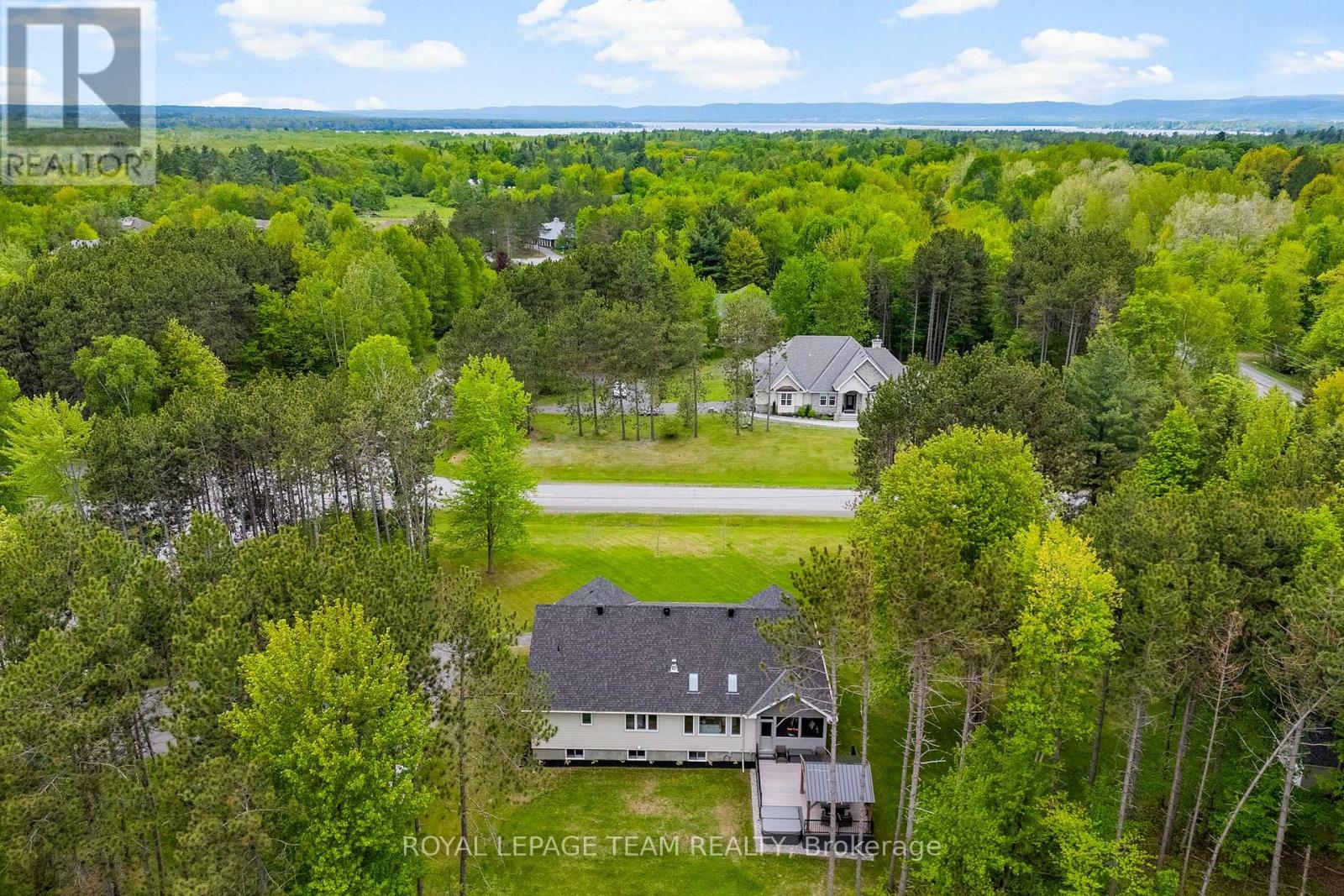 108 Royal Troon Lane, Ottawa, Ontario  K0A 1T0 - Photo 47 - X12964702