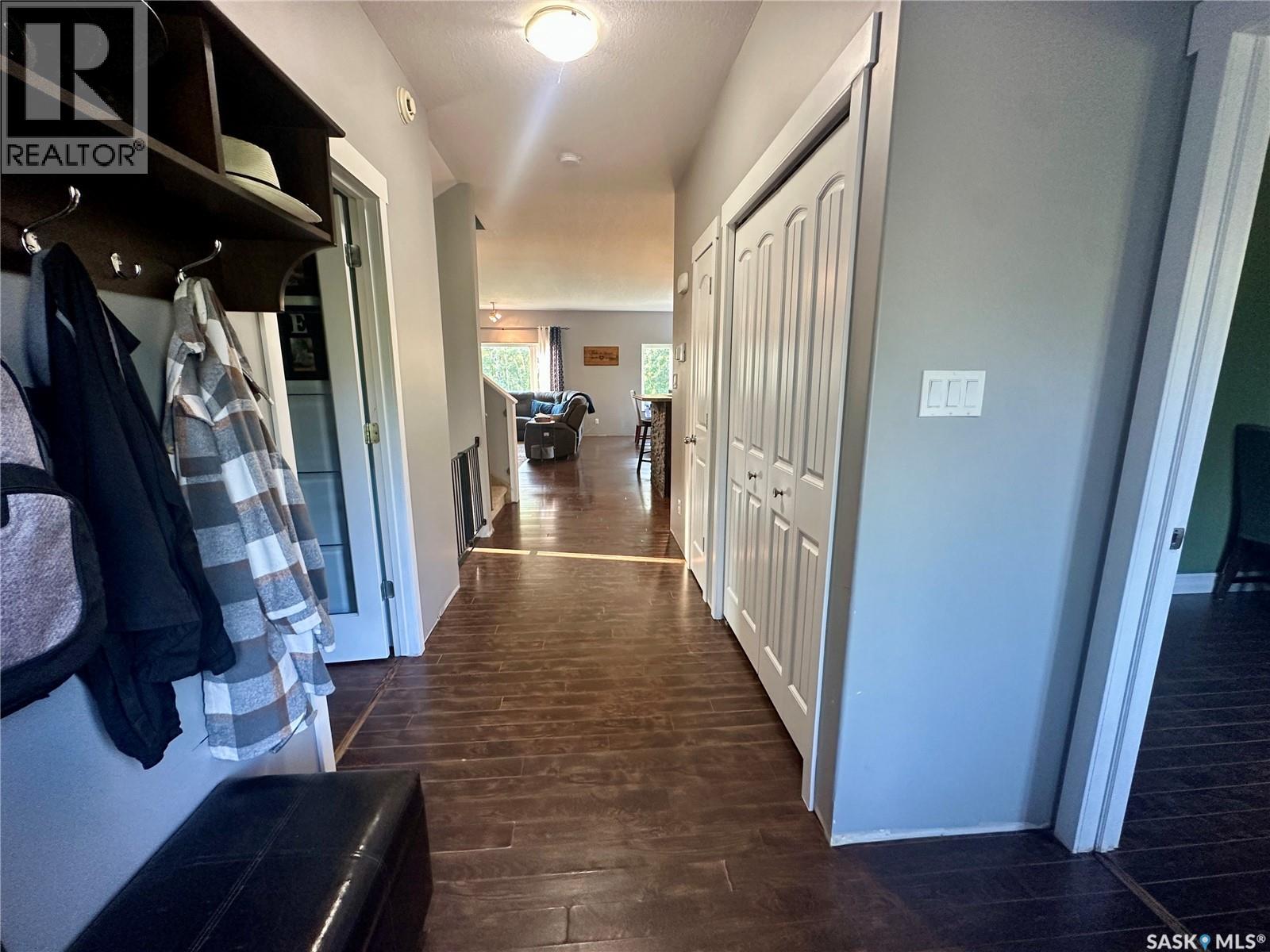 205 Roberts Avenue, Canora, Saskatchewan  S0A 0L0 - Photo 3 - SK032223