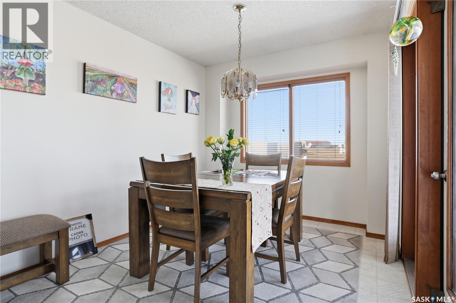 681 Canada Street, Central Butte, Saskatchewan  S0H 0T0 - Photo 14 - SK032097