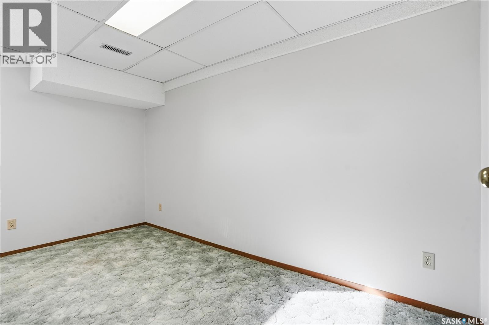 681 Canada Street, Central Butte, Saskatchewan  S0H 0T0 - Photo 30 - SK032097