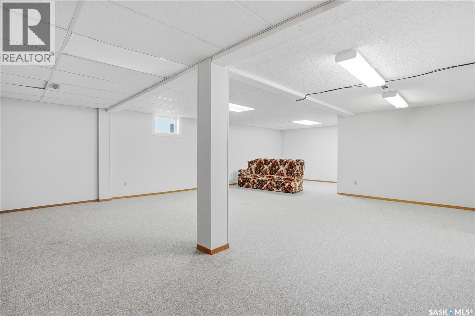 681 Canada Street, Central Butte, Saskatchewan  S0H 0T0 - Photo 37 - SK032097