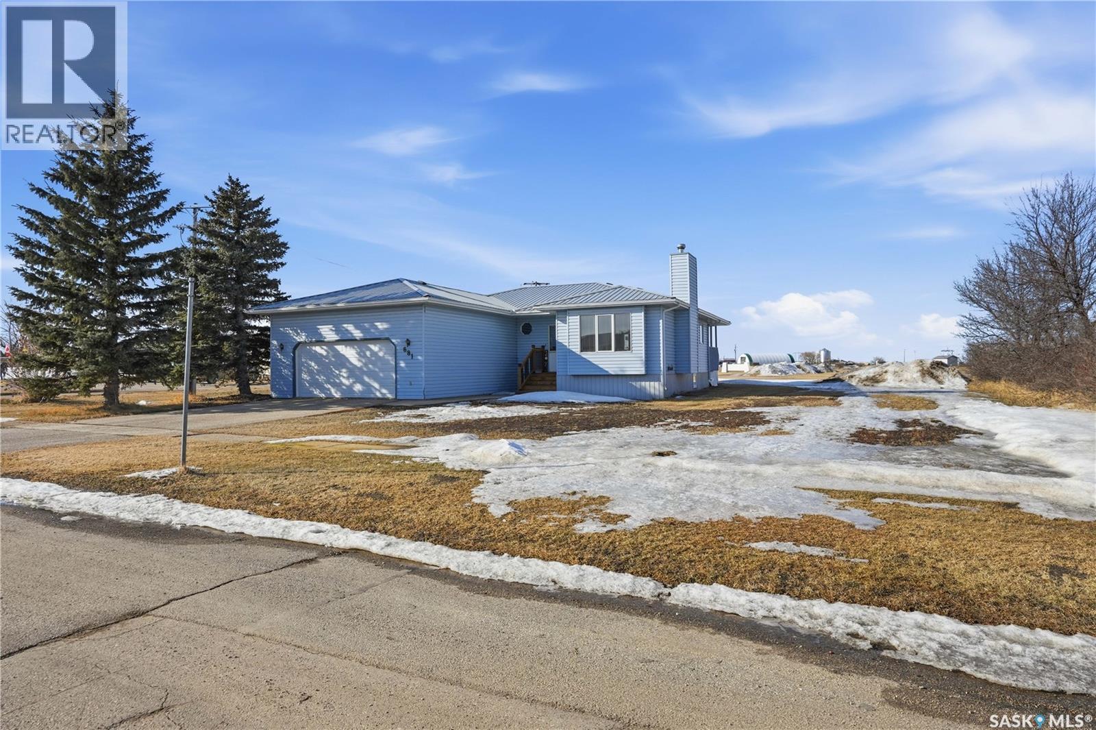 681 Canada Street, Central Butte, Saskatchewan  S0H 0T0 - Photo 50 - SK032097