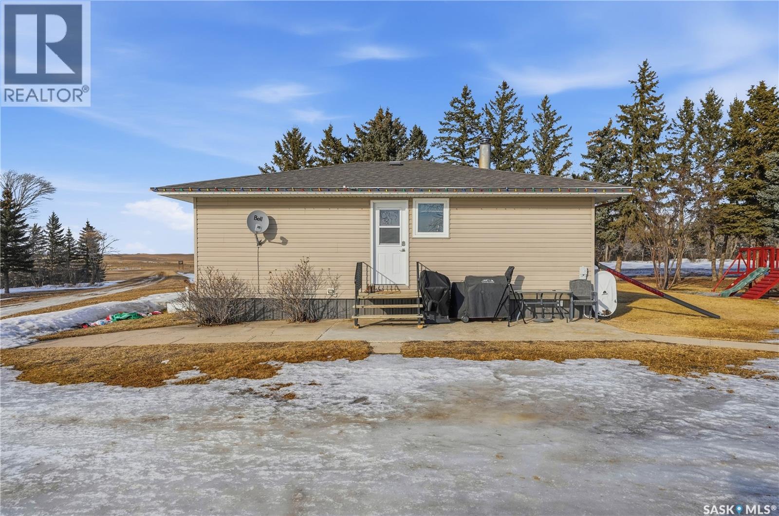 Hallborg Acreage, Chaplin Rm No. 164, Saskatchewan  S0H 0V0 - Photo 3 - SK032011