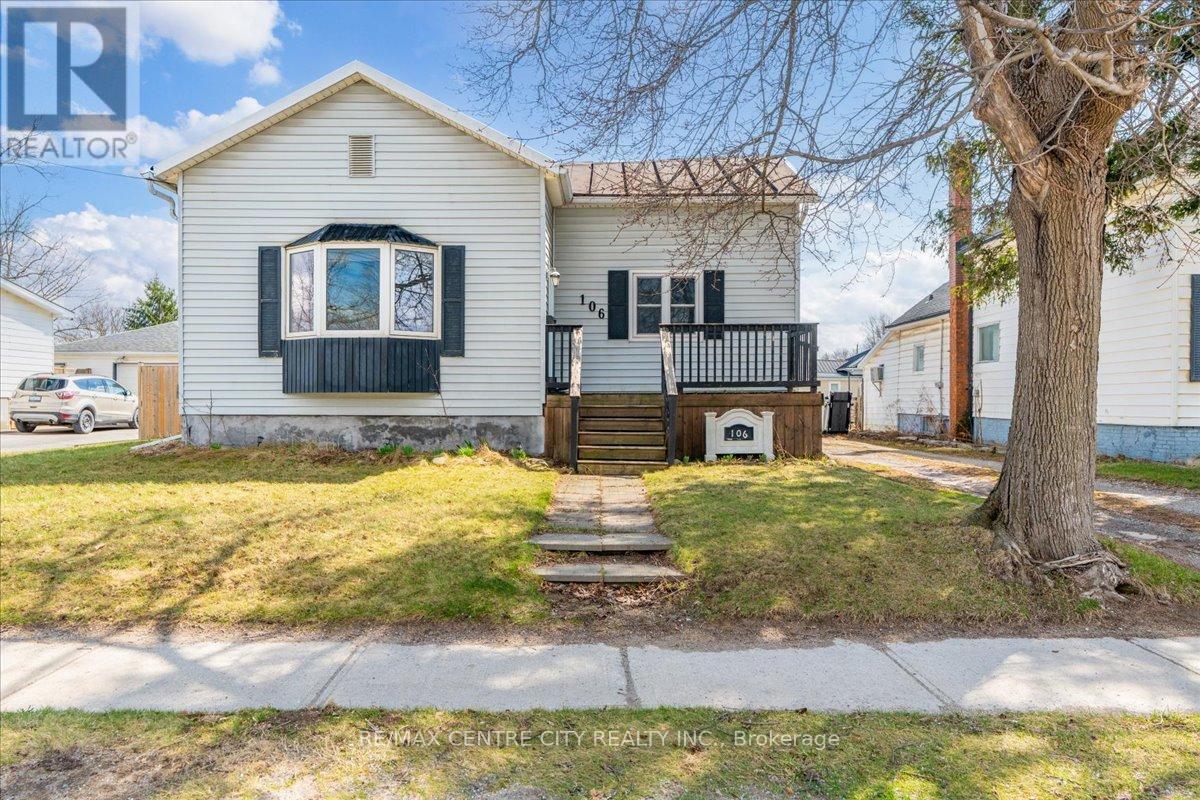 106 Metcalfe Street E, Strathroy-Caradoc, Ontario  N7G 1P3 - Photo 2 - X12963996