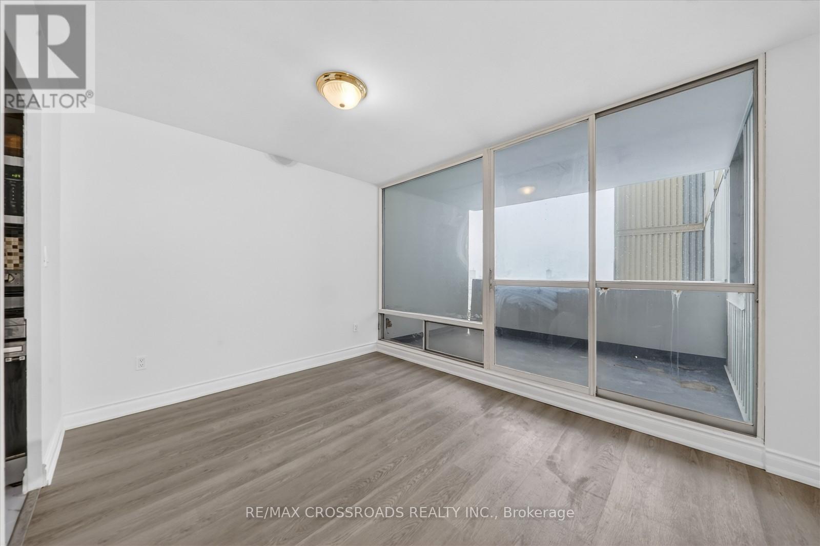 1109 - 1 Massey Square, Toronto, Ontario  M4C 5L4 - Photo 17 - E12802456