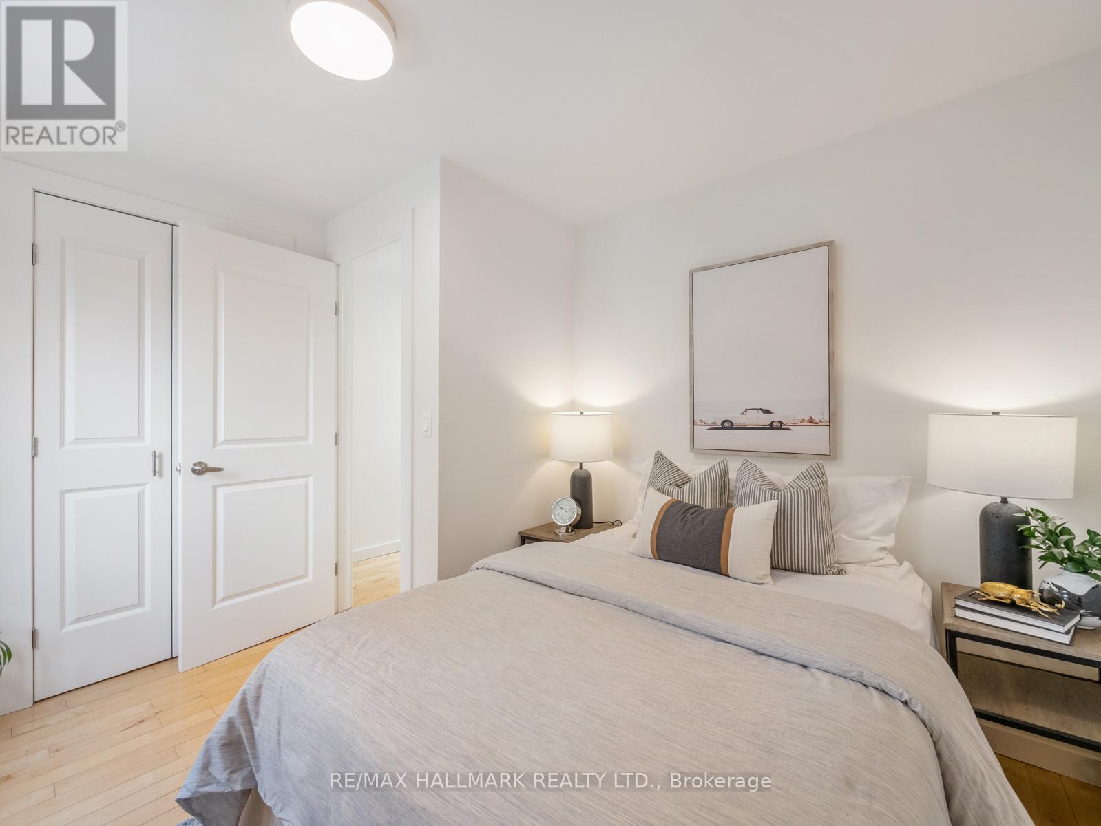 38 Larchmount Avenue, Toronto, Ontario  M4M 2Y7 - Photo 17 - E12963744