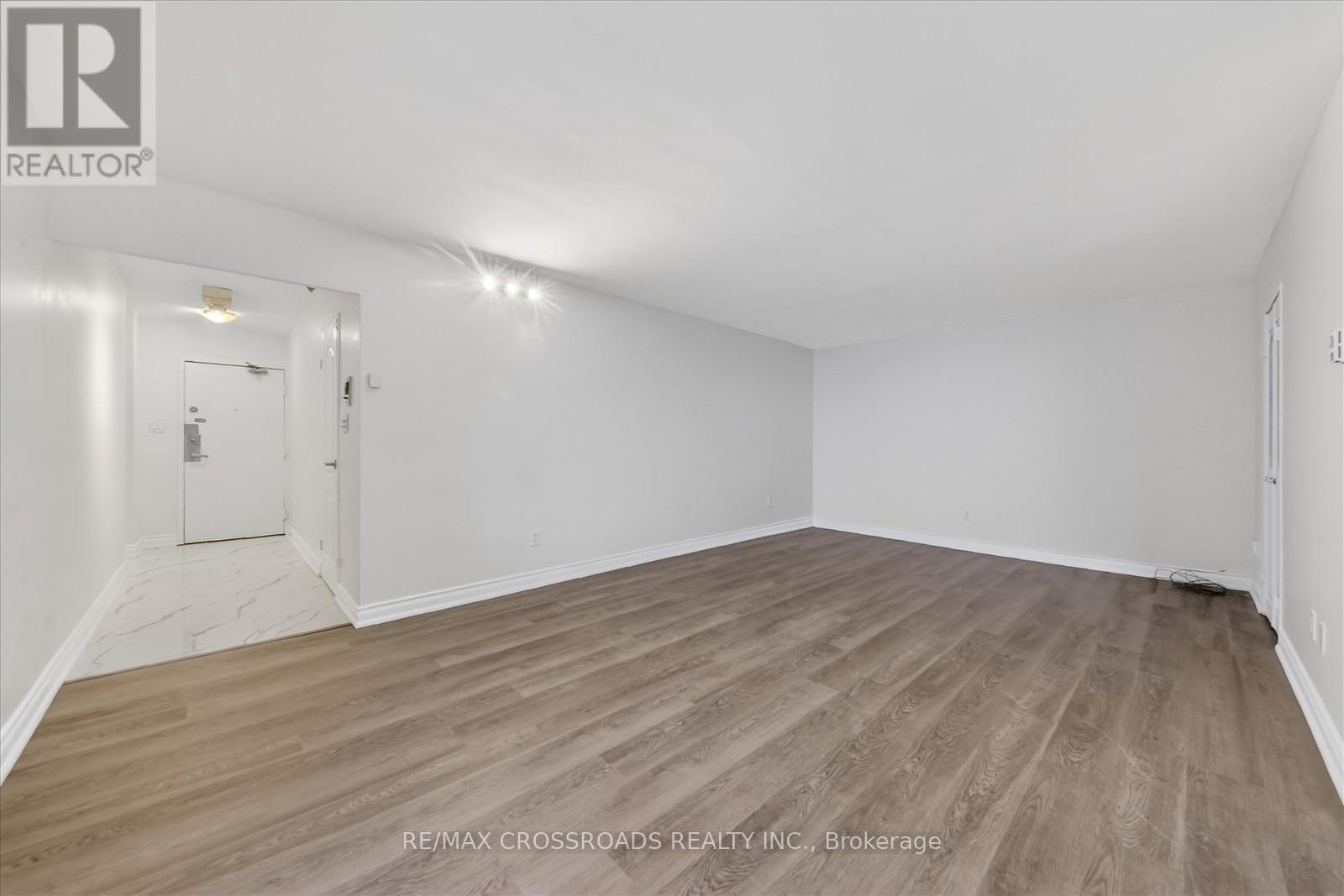 1109 - 1 Massey Square, Toronto, Ontario  M4C 5L4 - Photo 14 - E12802456