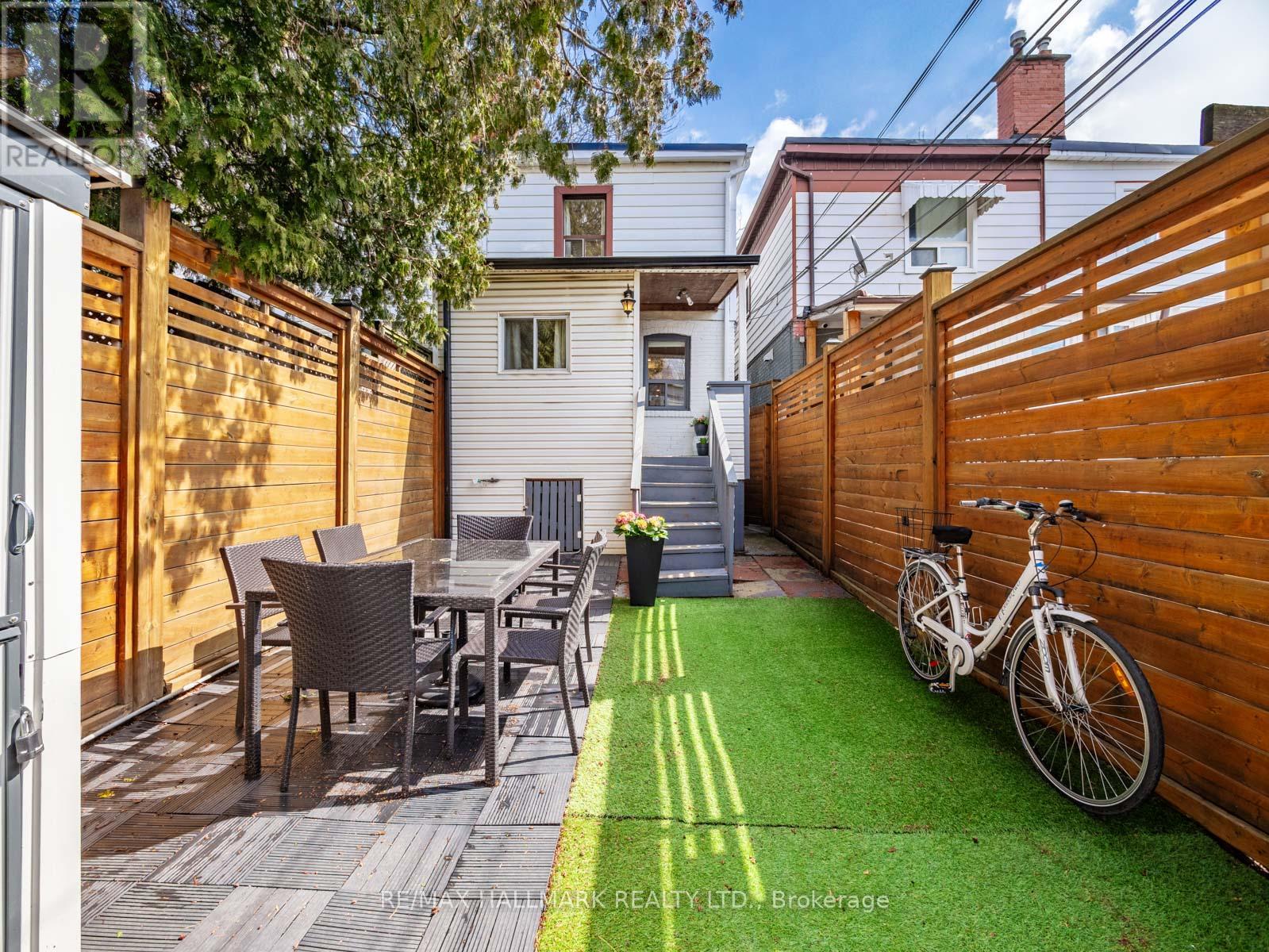 38 Larchmount Avenue, Toronto, Ontario  M4M 2Y7 - Photo 27 - E12963744