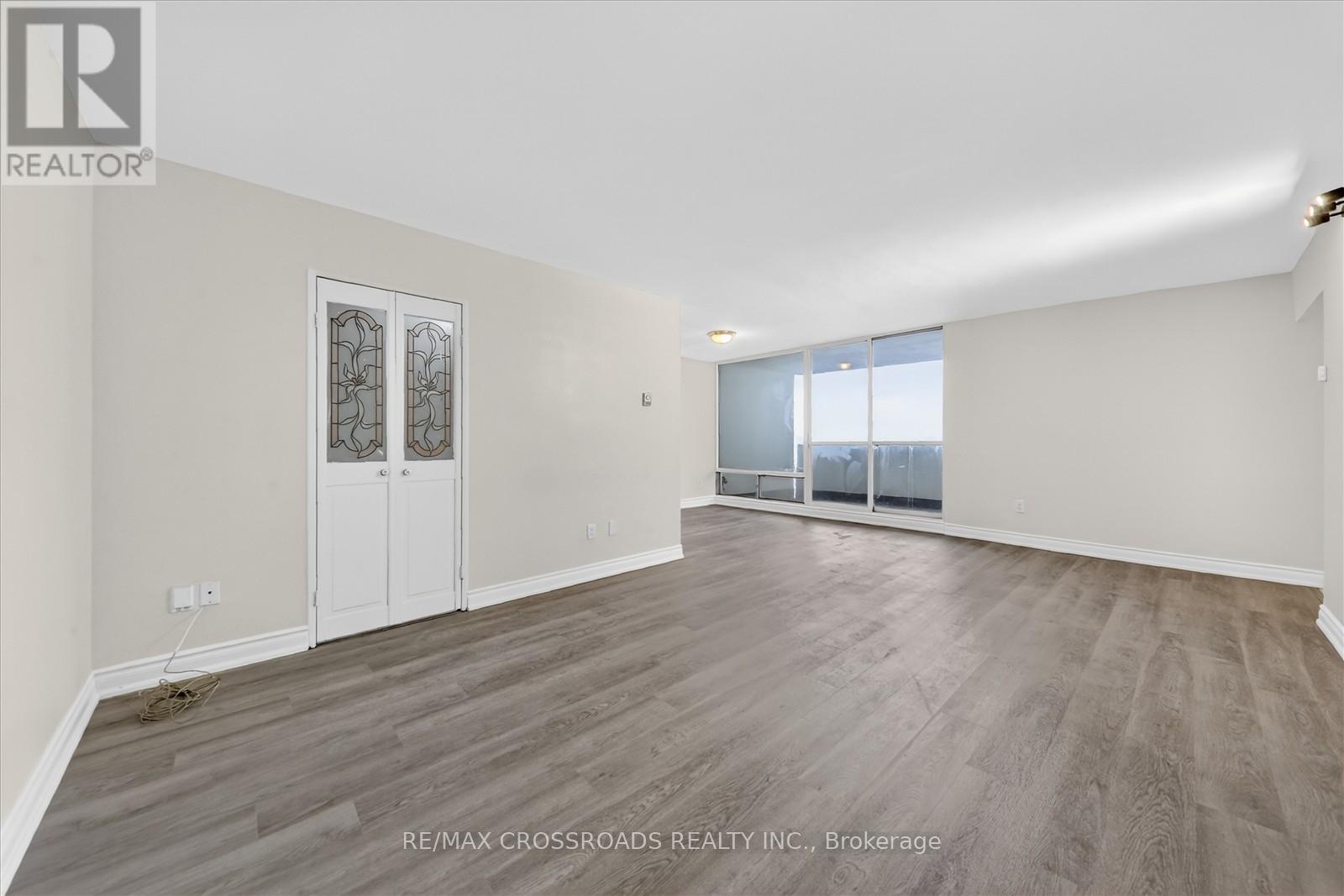 1109 - 1 Massey Square, Toronto, Ontario  M4C 5L4 - Photo 15 - E12802456