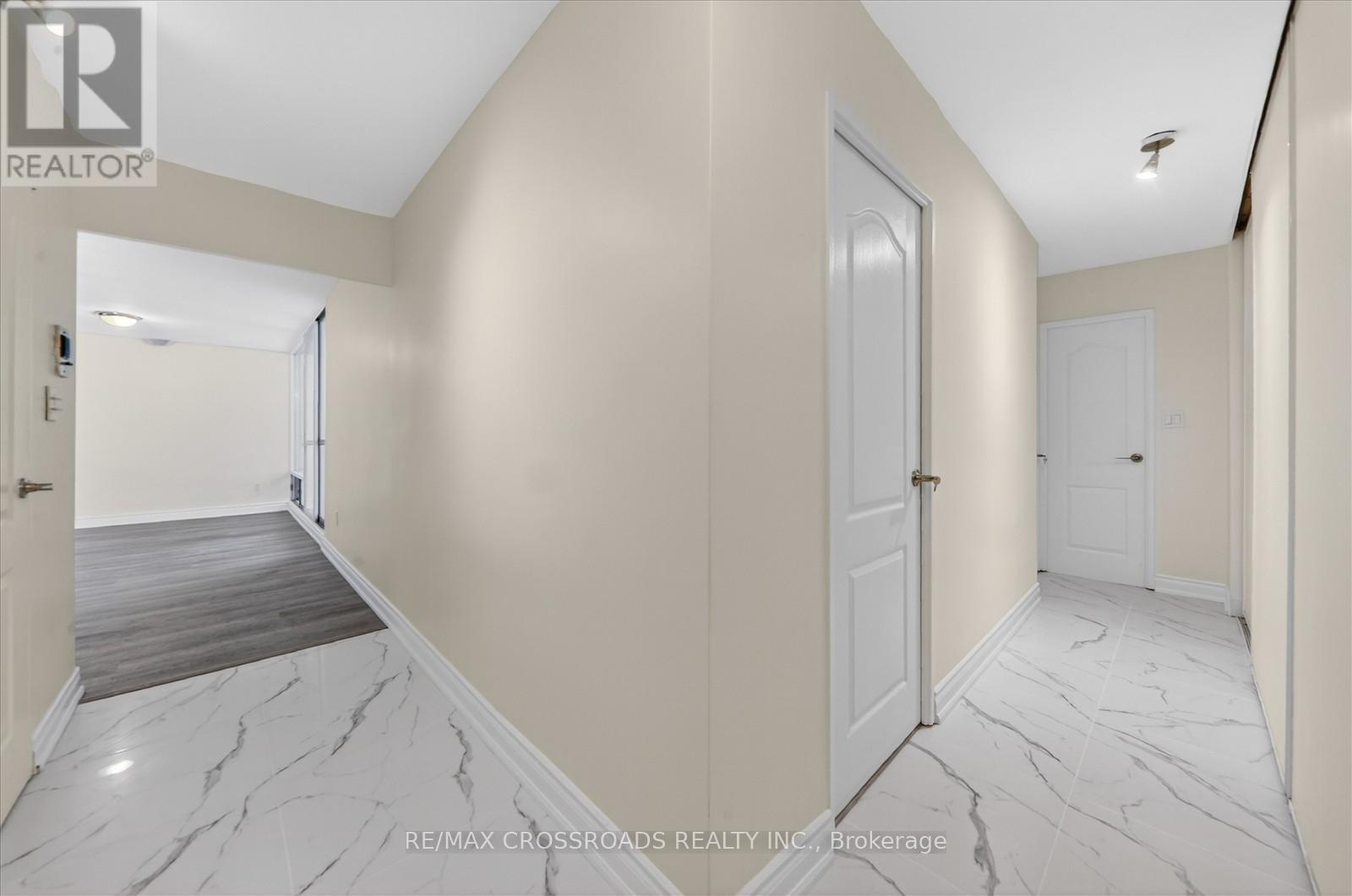 1109 - 1 Massey Square, Toronto, Ontario  M4C 5L4 - Photo 10 - E12802456