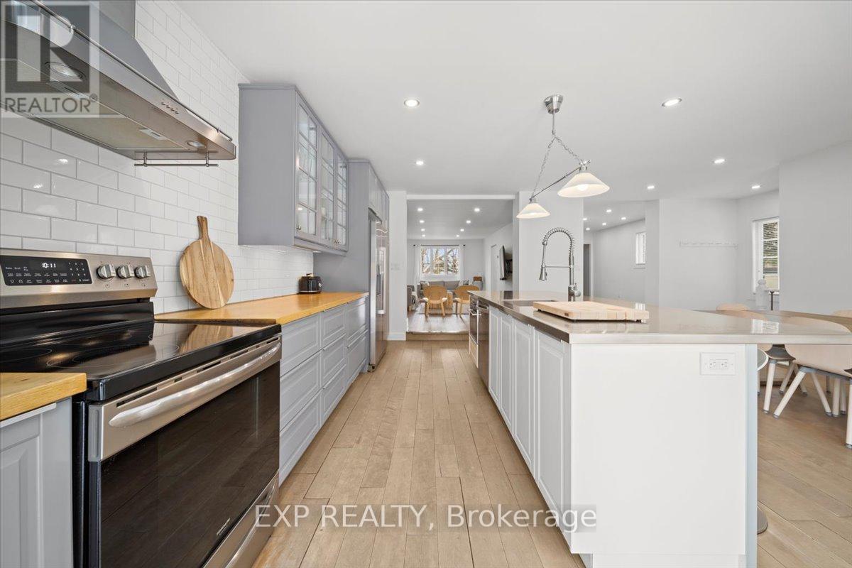 88 Range Road, Ottawa, Ontario  K1N 8J5 - Photo 11 - X12769240