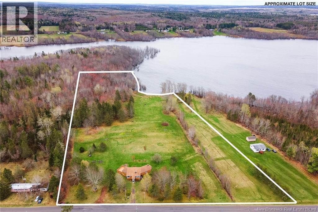 1520 Cox Point Road, Cumberland Bay, New Brunswick  E4A 2Z7 - Photo 11 - NB136610