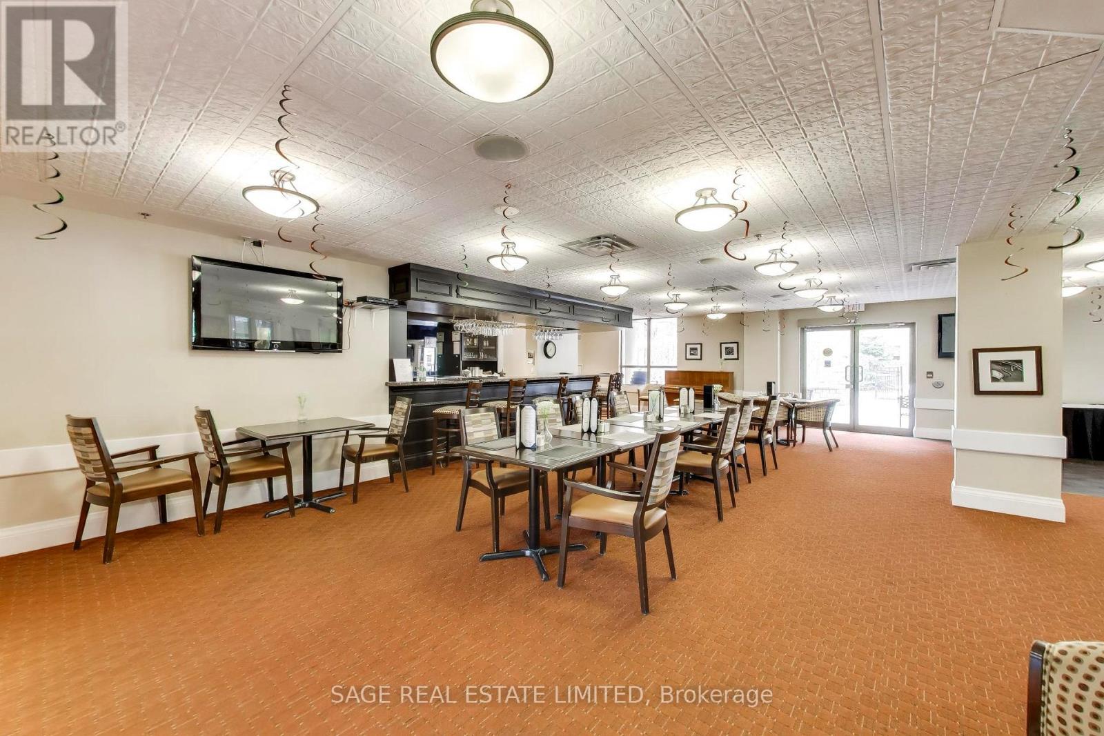 902 - 810 Scollard Court, Mississauga, Ontario  L5V 0A4 - Photo 29 - W12909746