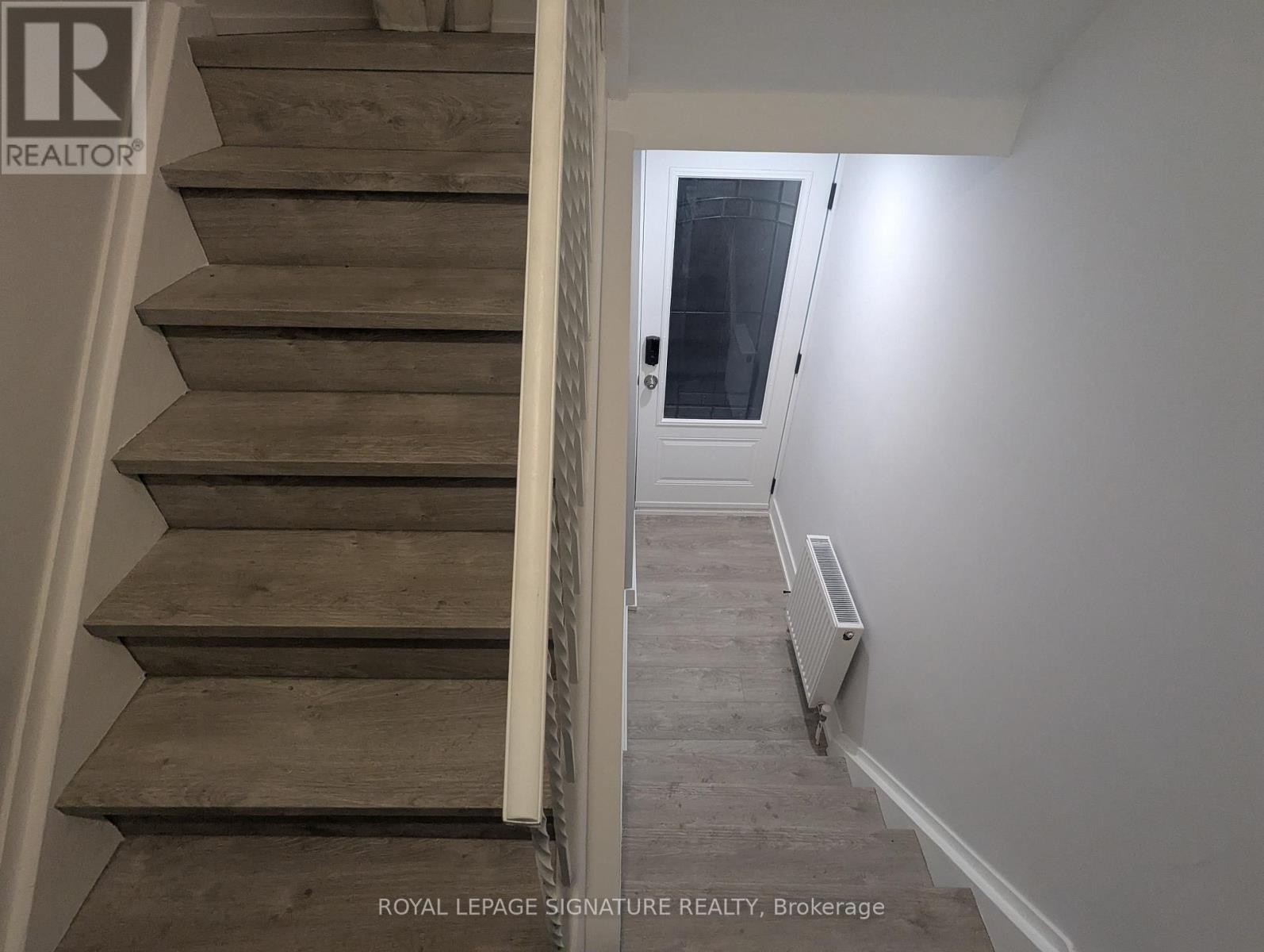 2 - 28 Leduc Drive, Toronto (Rexdale-Kipling), Ontario  M9W 2A7 - Photo 2 - W12945024